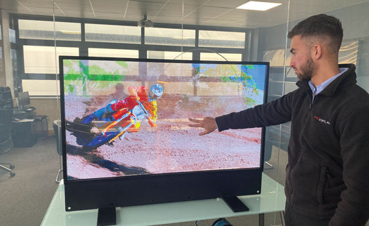 How Are Transparent Smart Displays Shaping the Future of Visual Technology?